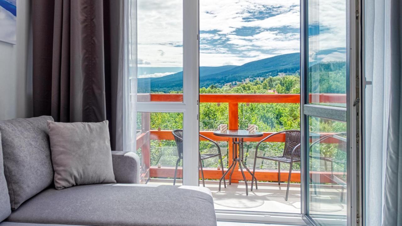 Apartamenty Holiday Mountain Residence By Royal Aparts Świeradów-Zdrój Buitenkant foto